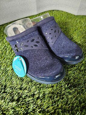 Bzees Dolce Slip-On Mule Clogs Navy Size 10 NIB Cloud Technology